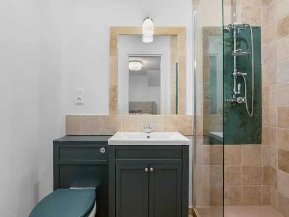 5-bedroom House In Saint Genies De Fontedit, France (170 M²)