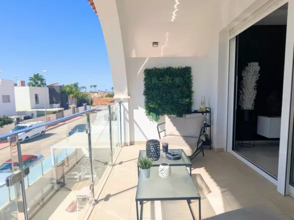 2-bedroom Penthouse In Ciudad Quesada, Spain (127 M²)