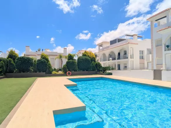 2-bedroom Penthouse In Ciudad Quesada, Spain (127 M²)