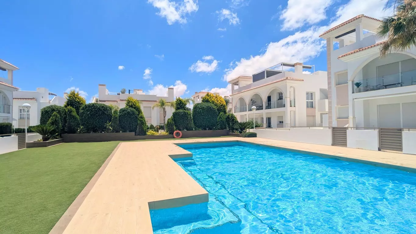 2-bedroom Penthouse In Ciudad Quesada, Spain (127 M²)