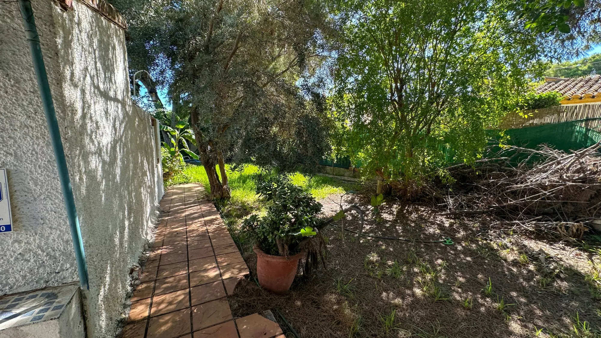 o_1k5iimqv010an1aug2k0g3v15o943-8ee10f 4-bedroom Villa In Orihuela Costa, Spain (140 M²)