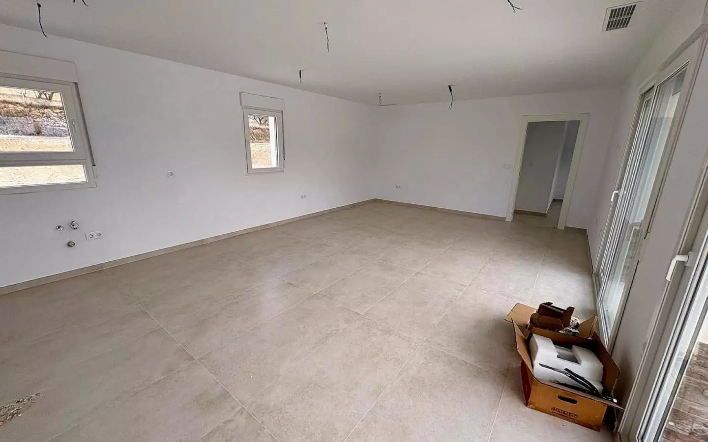 3-bedroom Detached Villa In Pinoso, Spain (115 M²)