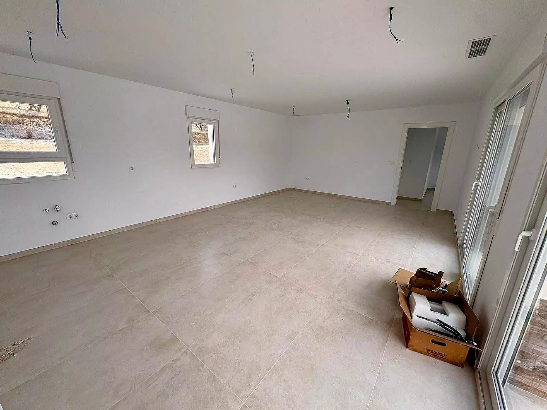 3-bedroom Detached Villa In Pinoso, Spain (115 M²)