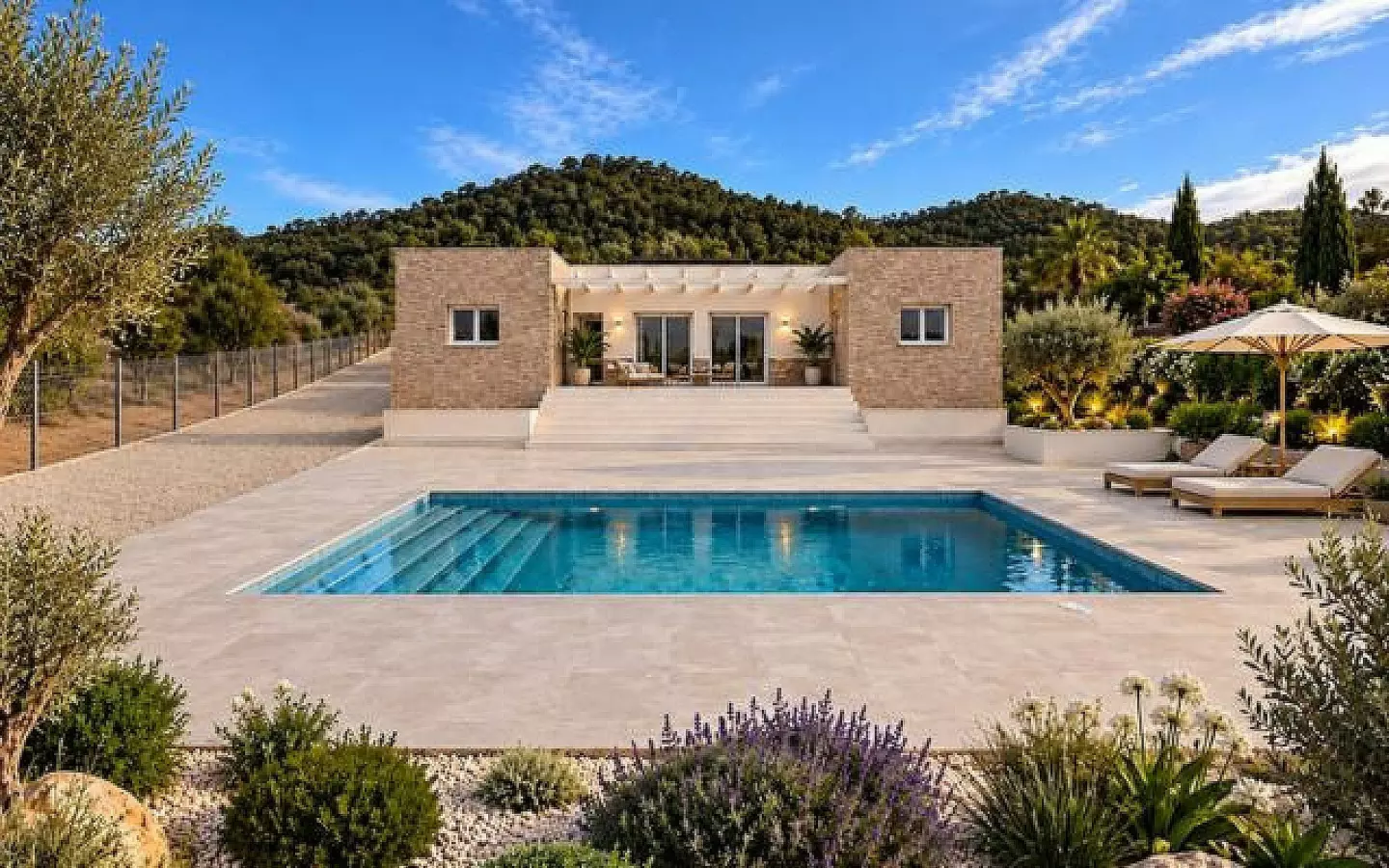3-bedroom Detached Villa In Pinoso, Spain (115 M²)