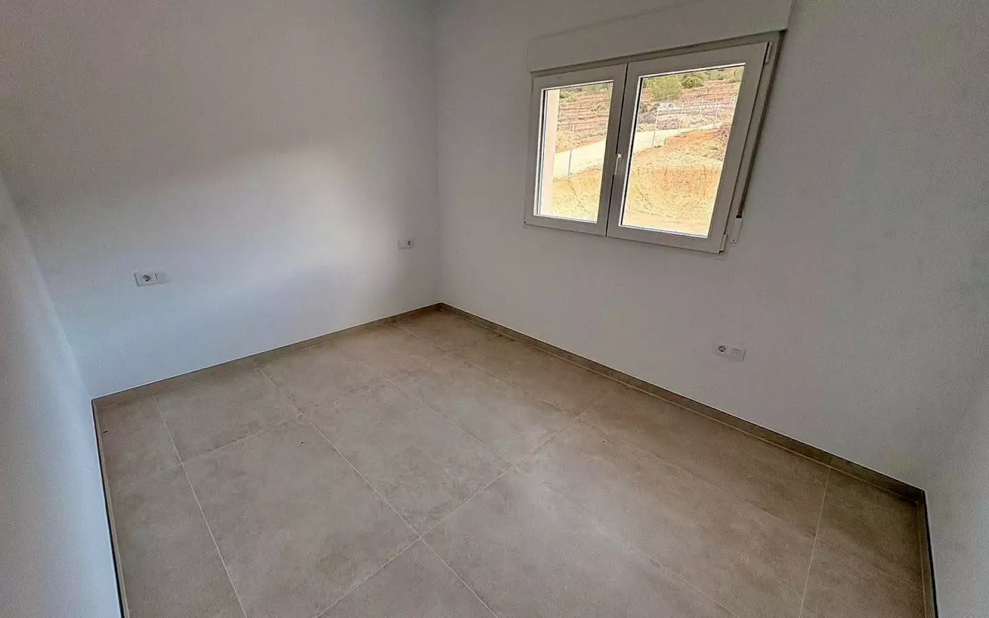 3-bedroom Detached Villa In Pinoso, Spain (115 M²)
