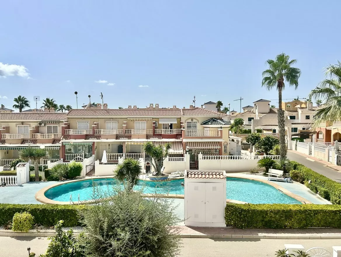3-bedroom Town House In Rojales, Spain (106 M²)