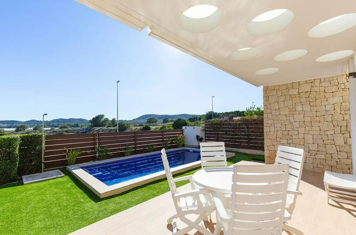 3-bedroom Villa In Orihuela, Spain (127 M²)
