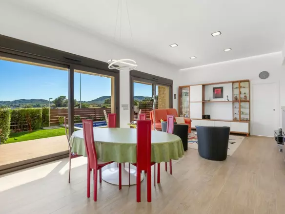 3-bedroom Villa In Orihuela, Spain (127 M²)