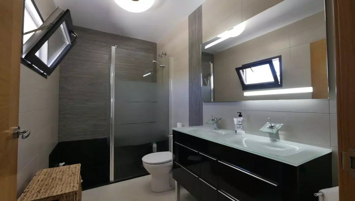 3-bedroom Villa In Hondon De Las Nieves, Spain (135 M²)