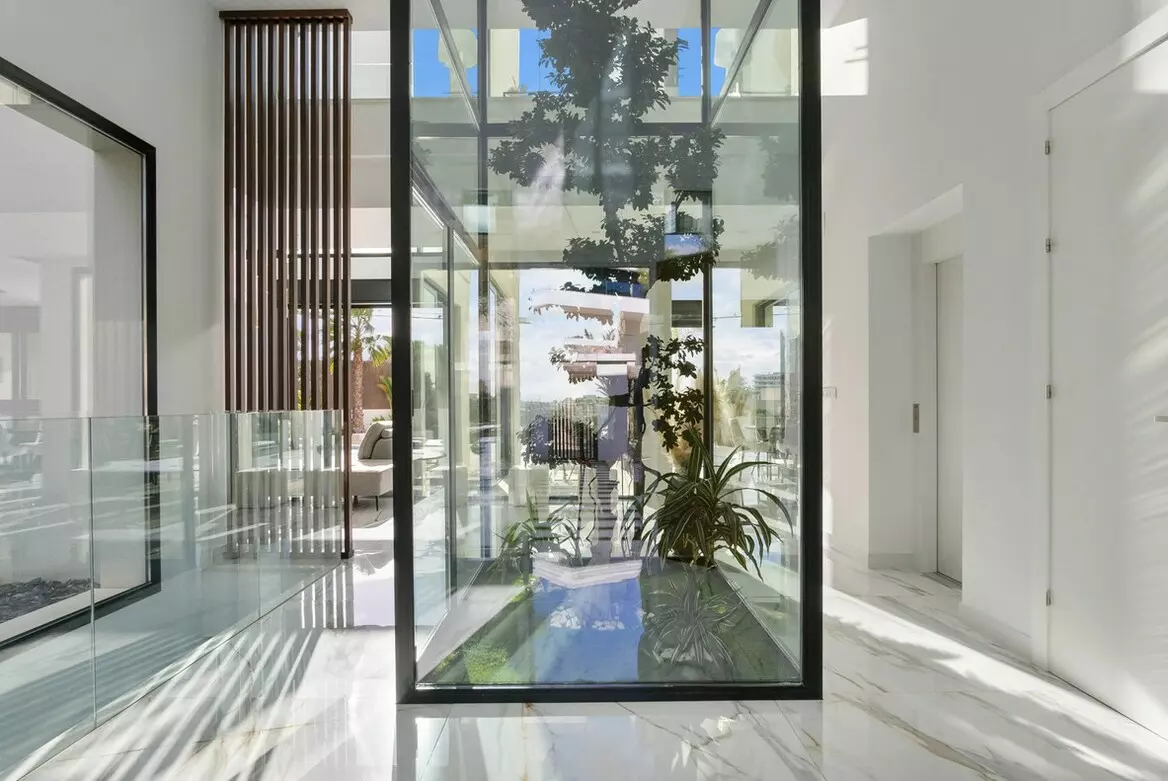 4-bedroom Villa In Orihuela Costa, Spain (550 M²)