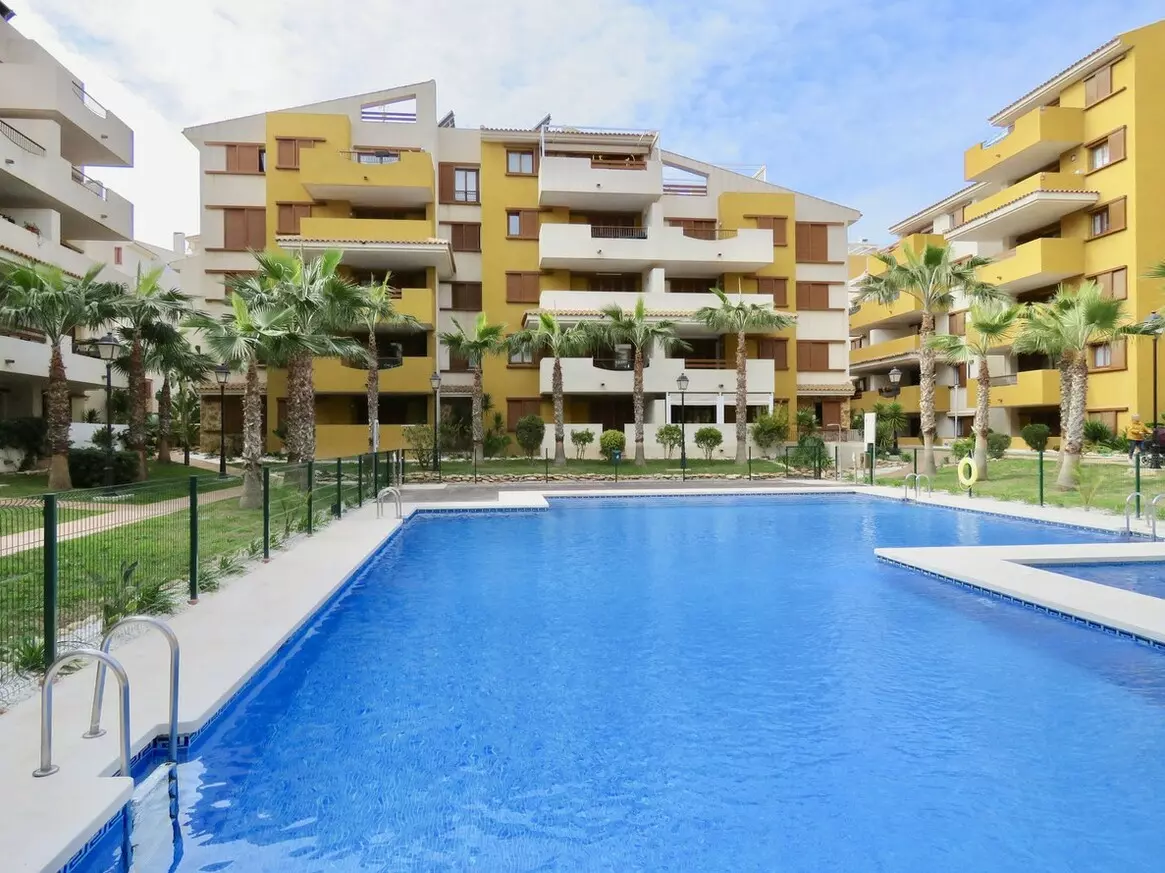 3-bedroom Apartment In Orihuela Costa, Spain (113 M²)