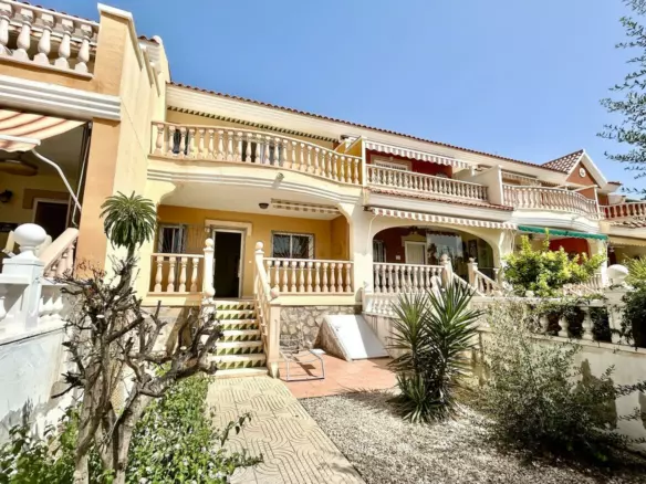 3-bedroom Town House In Rojales, Spain (106 M²)