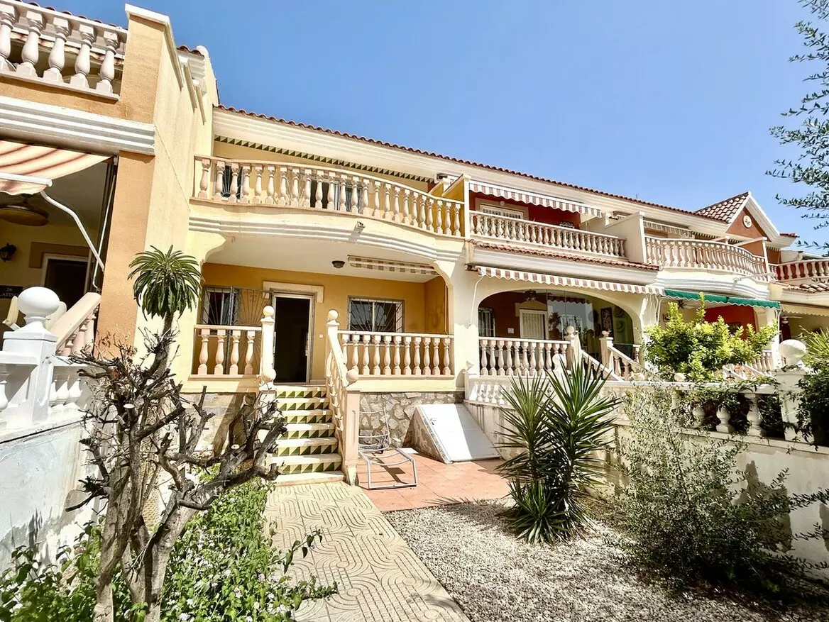 3-bedroom Town House In Rojales, Spain (106 M²)