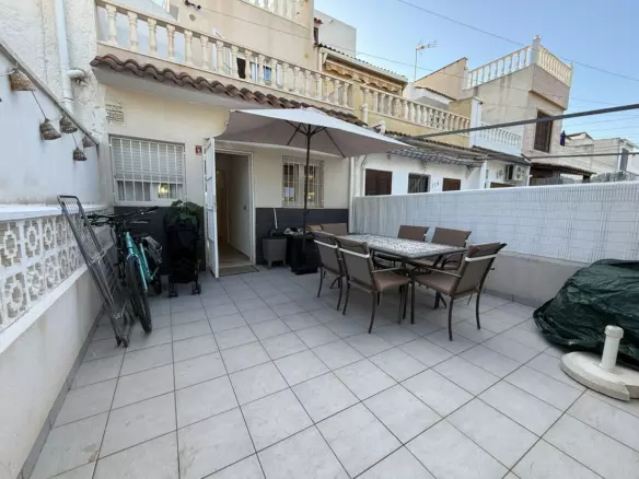 2-bedroom Town House In Torrevieja, Spain (75 M²)