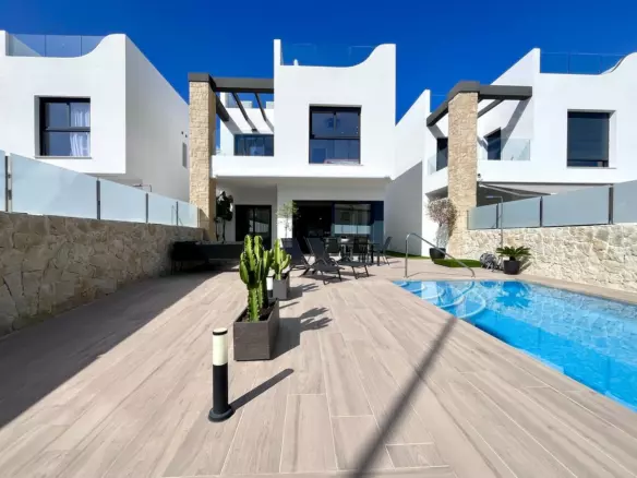 4-bedroom Villa In Orihuela Costa, Spain (190 M²)