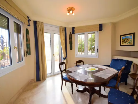 5-bedroom Villa In Guardamar Del Segura, Spain (419 M²)