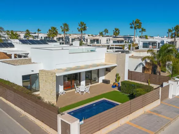 3-bedroom Villa In Orihuela, Spain (127 M²)