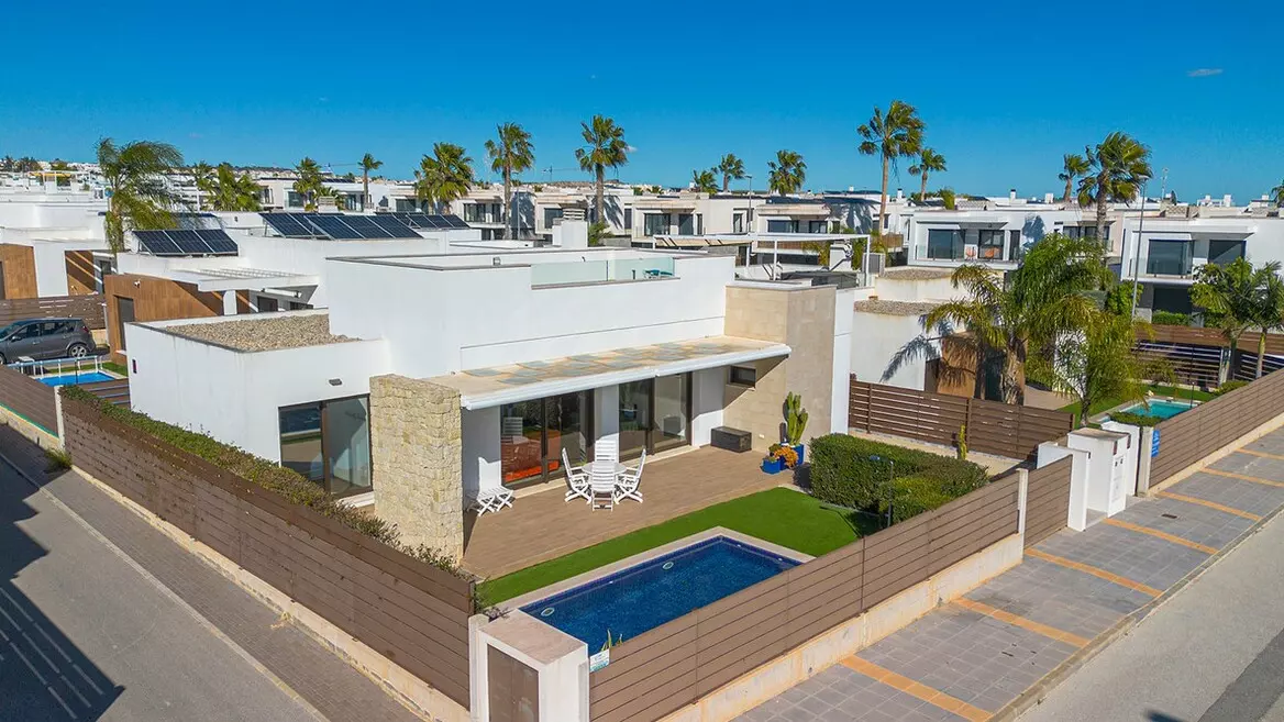 3-bedroom Villa In Orihuela, Spain (127 M²)