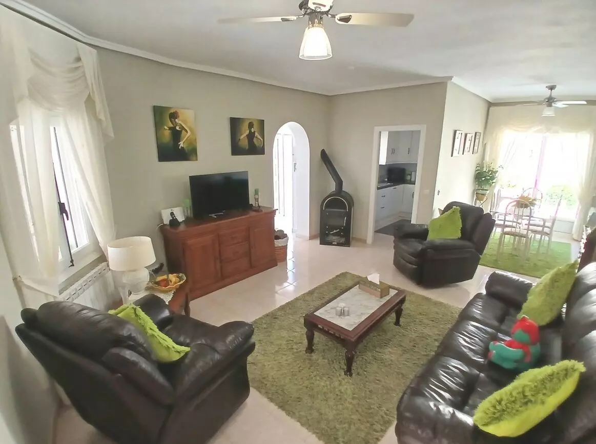 3-bedroom Villa In Orihuela Costa, Spain (123 M²)