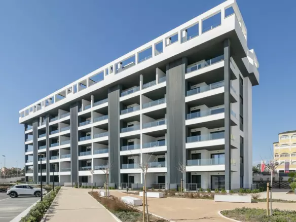 3-bedroom Apartment In Torrevieja, Spain (85 M²)
