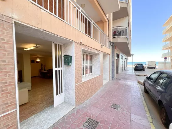 3-bedroom Apartment In Guardamar Del Segura, Spain (110 M²)