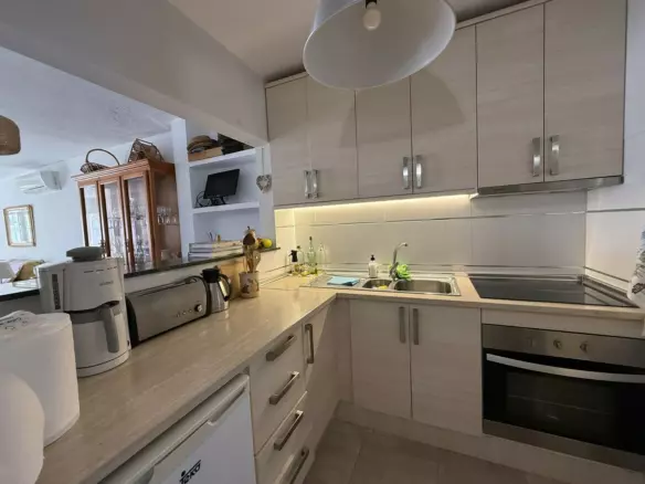 2-bedroom Town House In Torrevieja, Spain (75 M²)