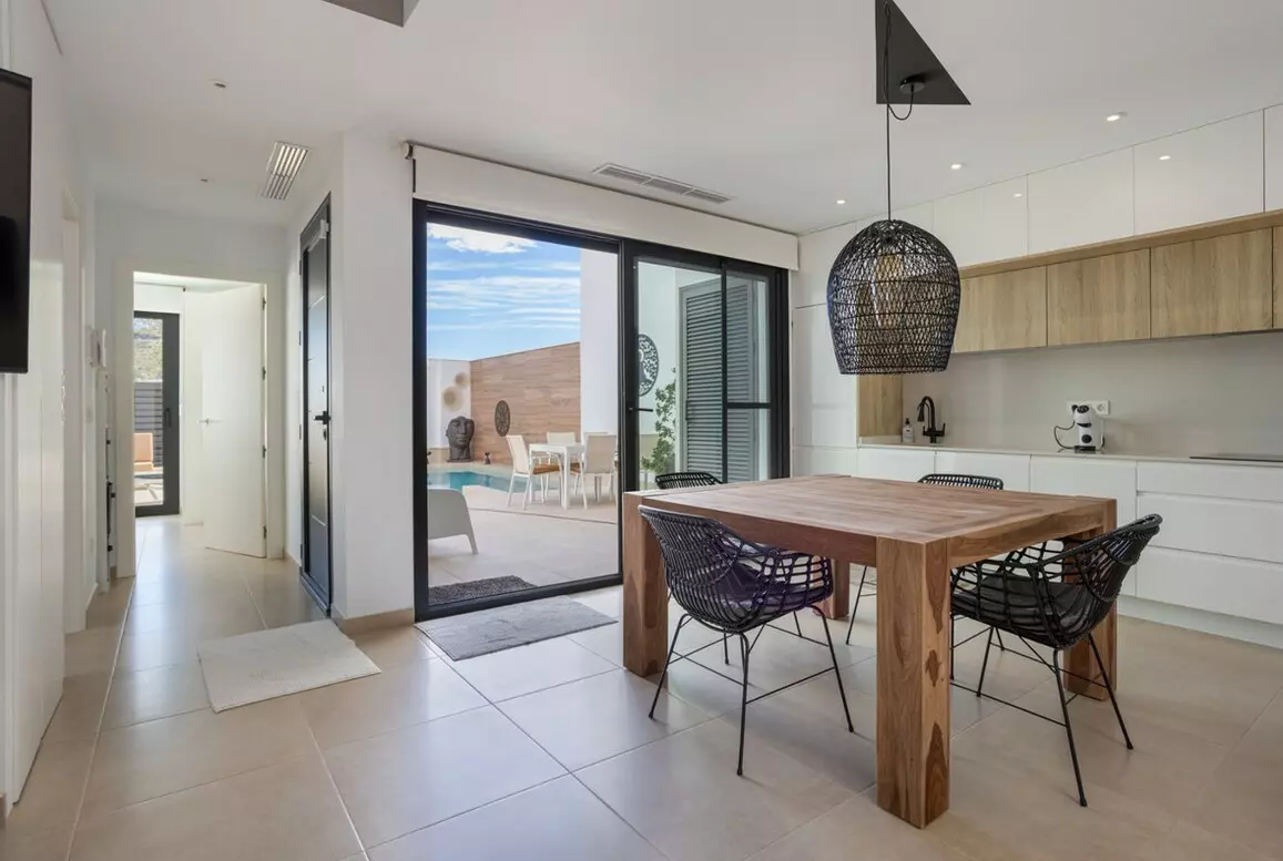 3-bedroom Villa In Benijofar, Spain (127 M²)