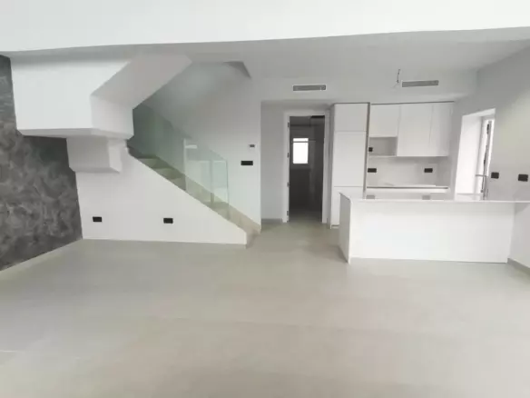 3-bedroom Villa In Los Montesinos, Spain (124 M²)