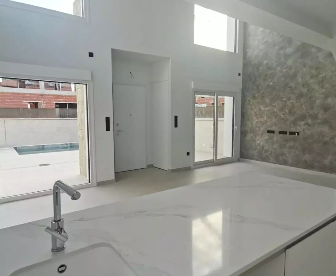 3-bedroom Villa In Los Montesinos, Spain (124 M²)