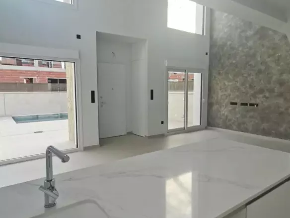 3-bedroom Villa In Los Montesinos, Spain (124 M²)