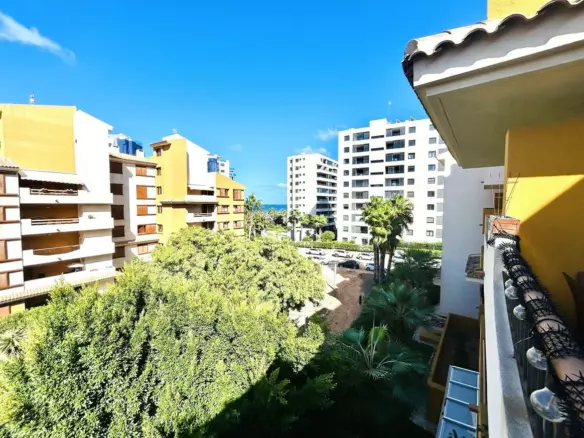 3-bedroom Apartment In Orihuela Costa, Spain (113 M²)