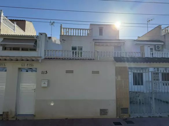 2-bedroom Town House In Torrevieja, Spain (75 M²)