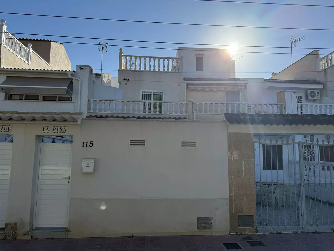 2-bedroom Town House In Torrevieja, Spain (75 M²)