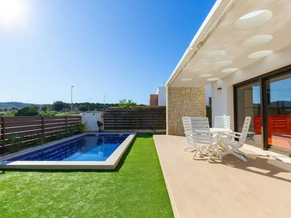 3-bedroom Villa In Orihuela, Spain (127 M²)