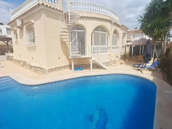 3-bedroom Villa In Orihuela Costa, Spain (123 M²)