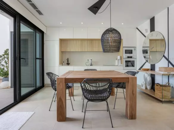 3-bedroom Villa In Benijofar, Spain (127 M²)