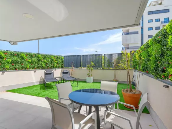 3-bedroom Apartment In Orihuela Costa, Spain (85 M²)