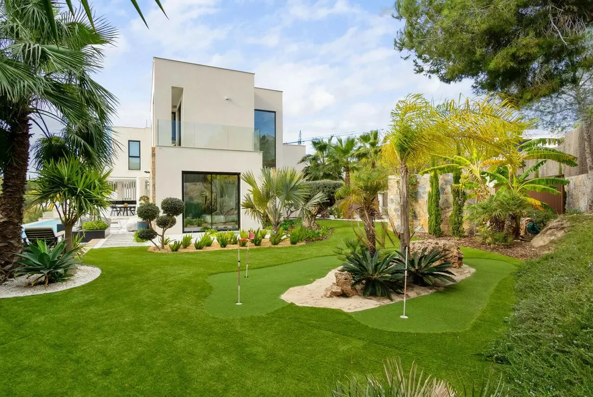 4-bedroom Villa In Orihuela Costa, Spain (550 M²)