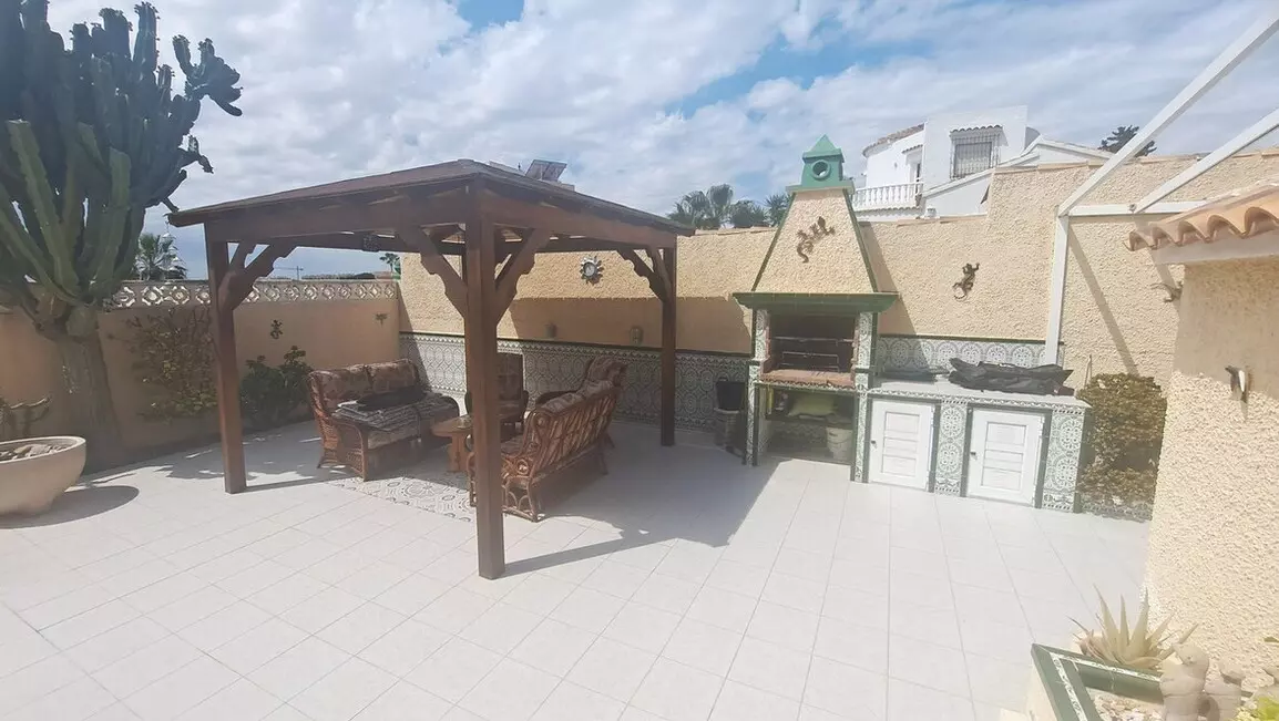 3-bedroom Villa In Orihuela Costa, Spain (123 M²)
