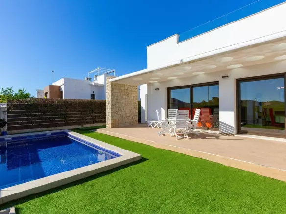 3-bedroom Villa In Orihuela, Spain (127 M²)
