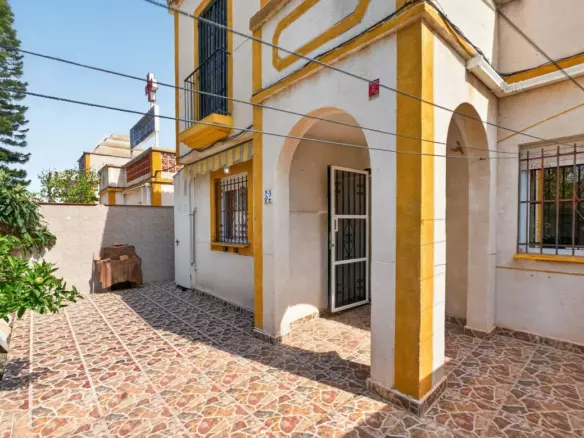 3-bedroom Town House In Torrevieja, Spain (55 M²)