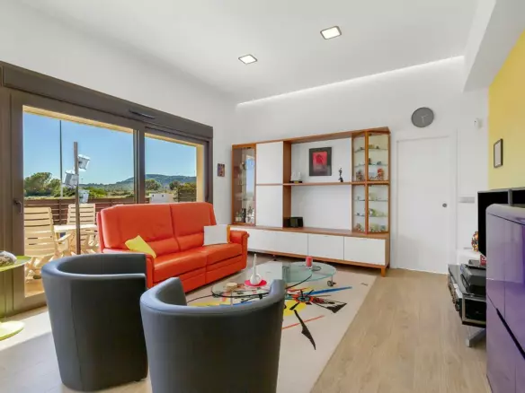 3-bedroom Villa In Orihuela, Spain (127 M²)