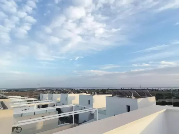 3-bedroom Villa In Los Montesinos, Spain (124 M²)