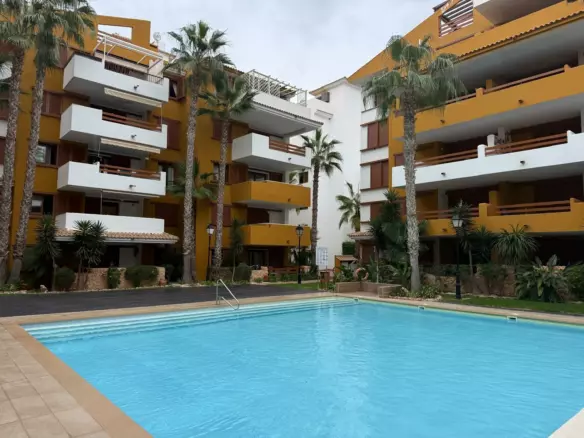 2-bedroom Apartment In Torrevieja, Spain (100 M²)