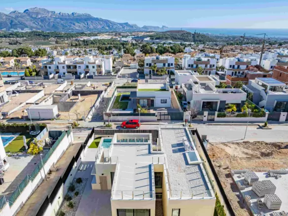 4-bedroom Villa In Polop, Spain (200 M²)