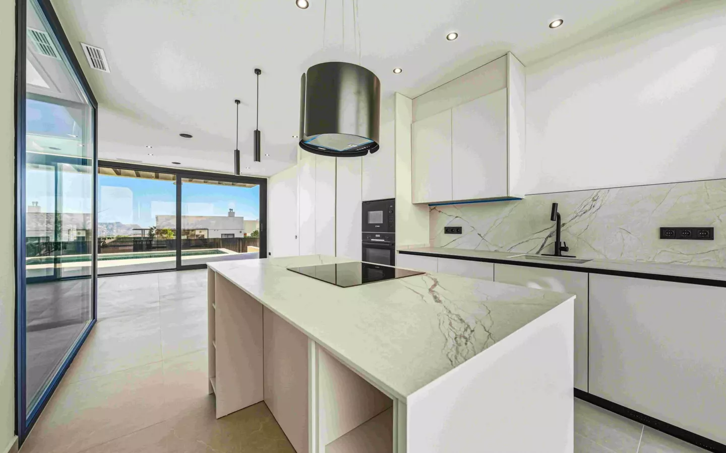 4-bedroom Villa In Polop, Spain (200 M²)