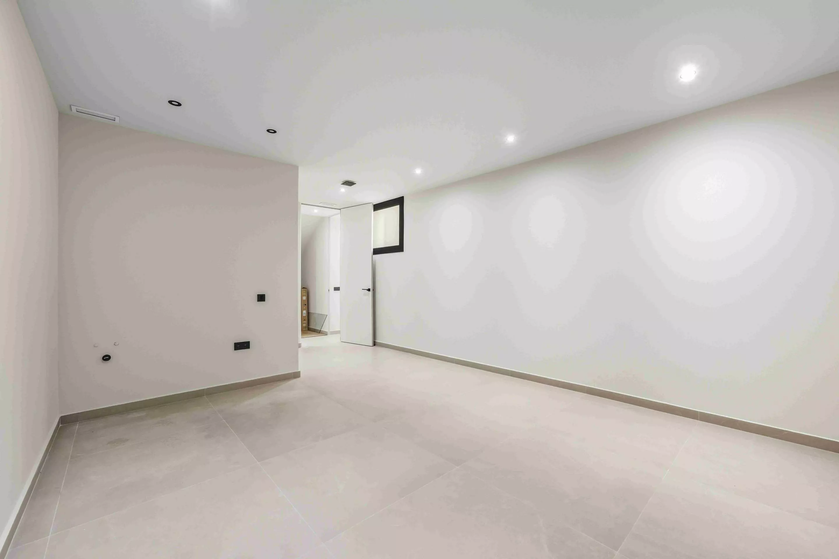 4-bedroom Villa In Polop, Spain (200 M²)