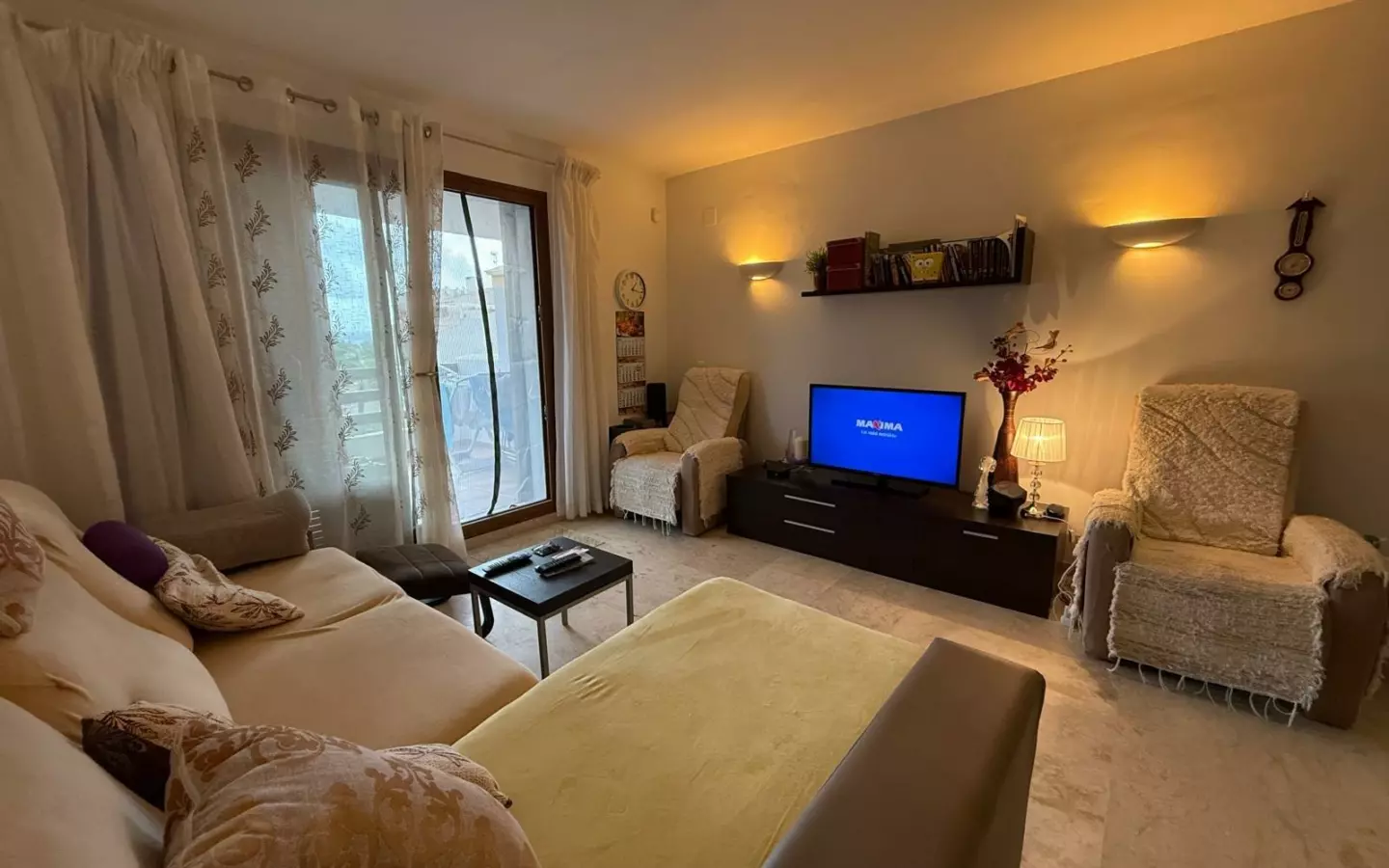 2-bedroom Apartment In Torrevieja, Spain (100 M²)