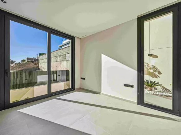 4-bedroom Villa In Polop, Spain (200 M²)