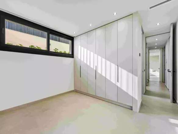 4-bedroom Villa In Polop, Spain (200 M²)